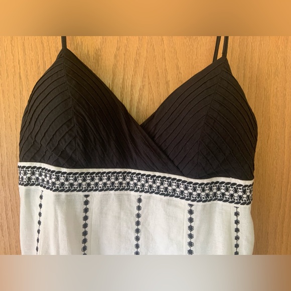 Super Cute Sundress ~ Size 10 - Picture 6 of 8